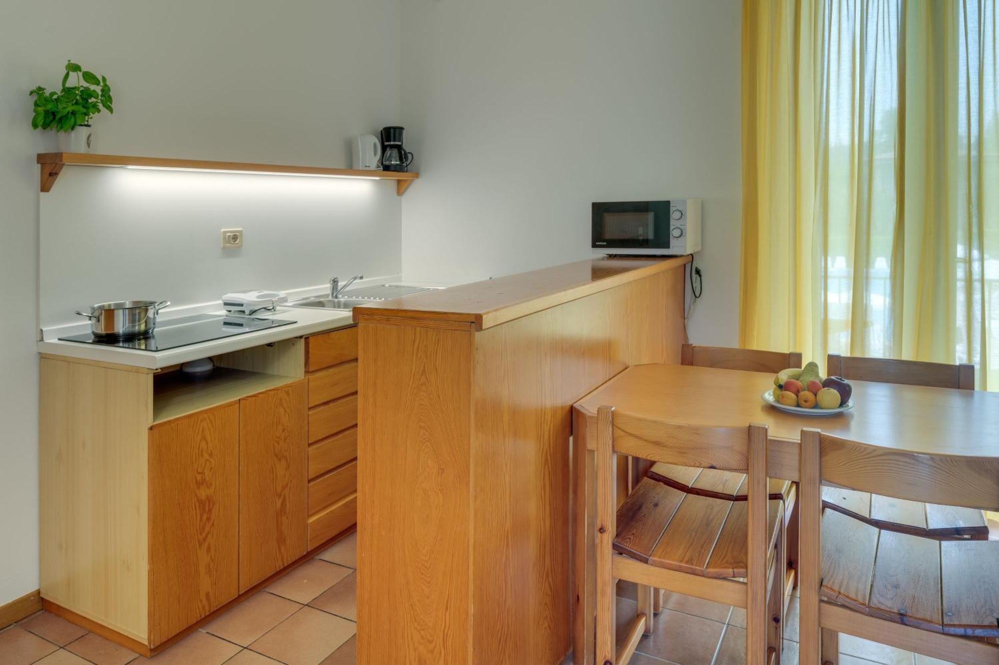 Appartamenti San Carlo Costermano Exteriör bild