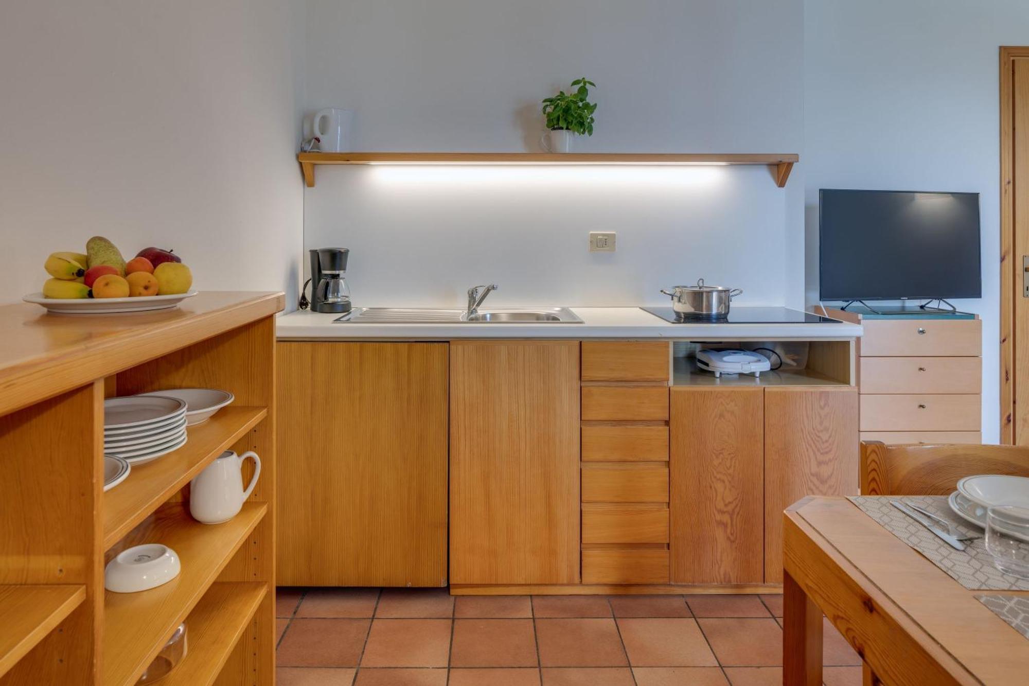 Appartamenti San Carlo Costermano Exteriör bild